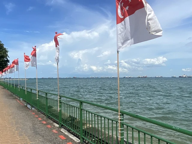 Drapeaux sur East Coast Park