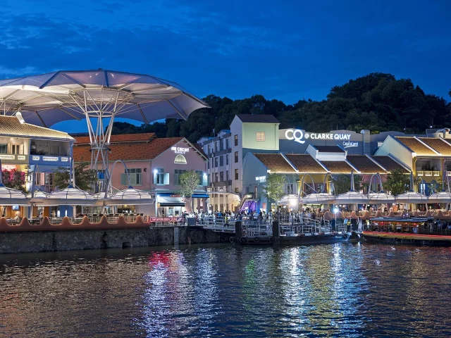 Clarke Quay à l'heure bleue