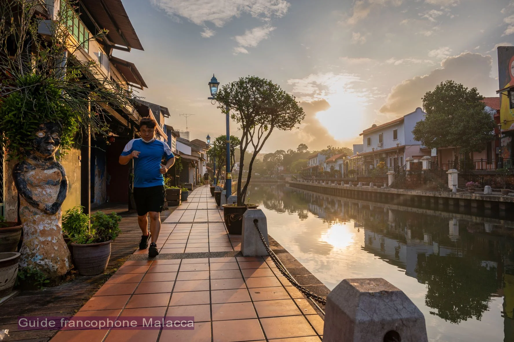 Malacca à potron minet